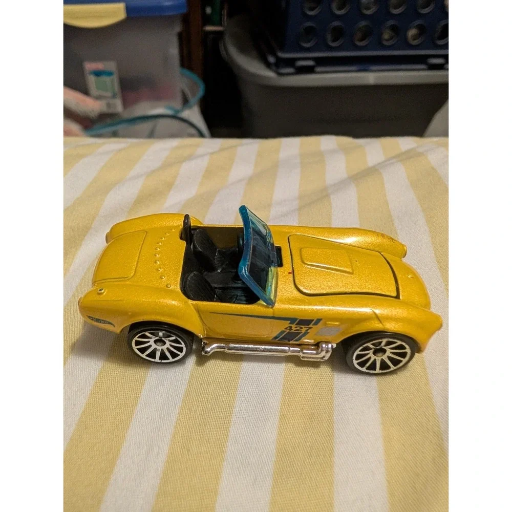 🔥 HOT WHEELS 427 FORD SHELBY HOOD OPENS 3923 YELLOW THAILAND DIECAST TOY CAR
